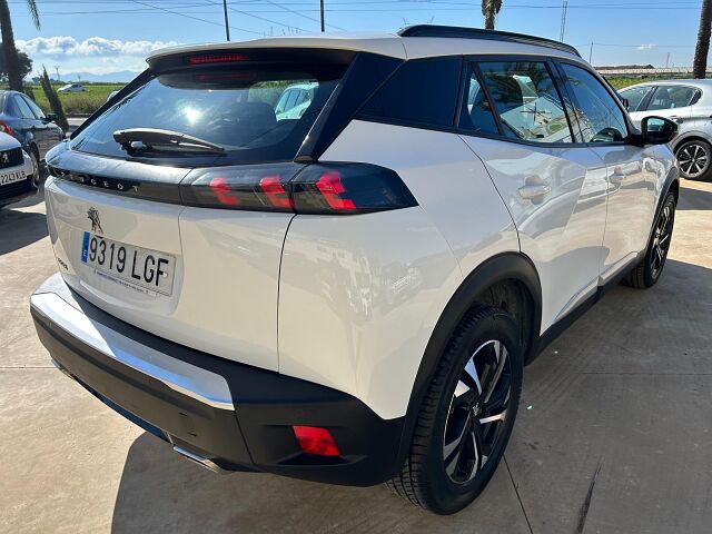 PEUGEOT 2008 ALLURE 1.2 E-THP AUTO SPANISH LHD IN SPAIN 39000 MILES SUPERB 2020